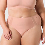 Evelyn and Bobbie thong-mesh Himalayan salt