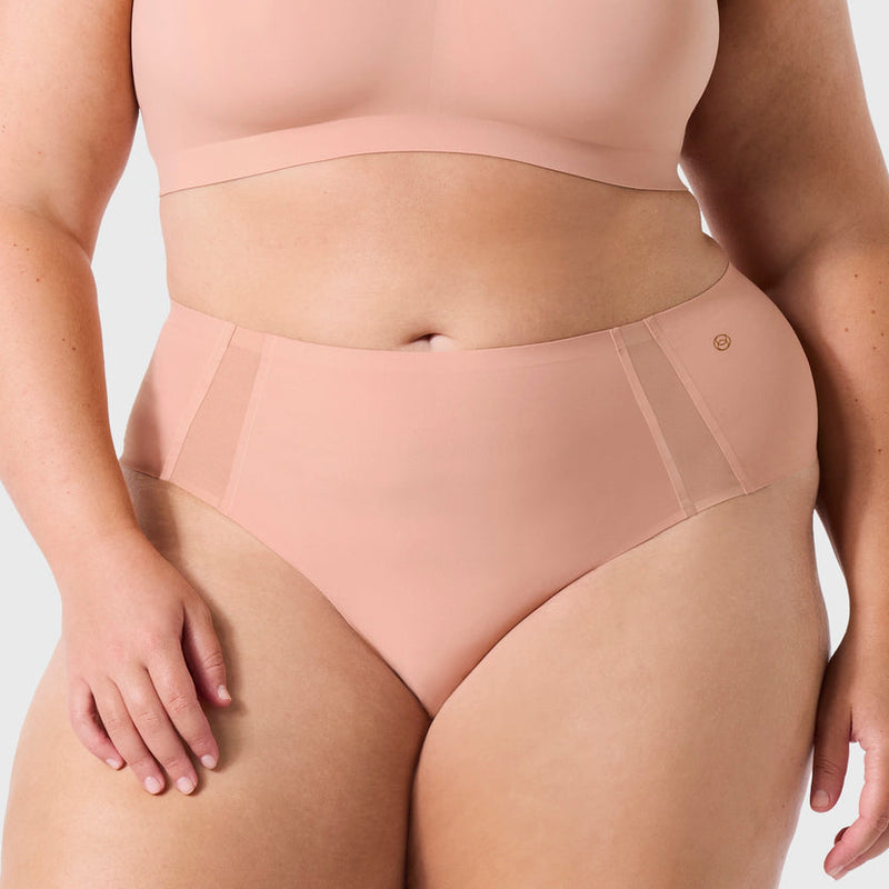 Evelyn and Bobbie thong-mesh Himalayan salt