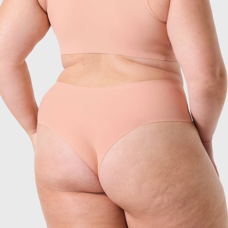 Evelyn and Bobbie thong-mesh Himalayan salt