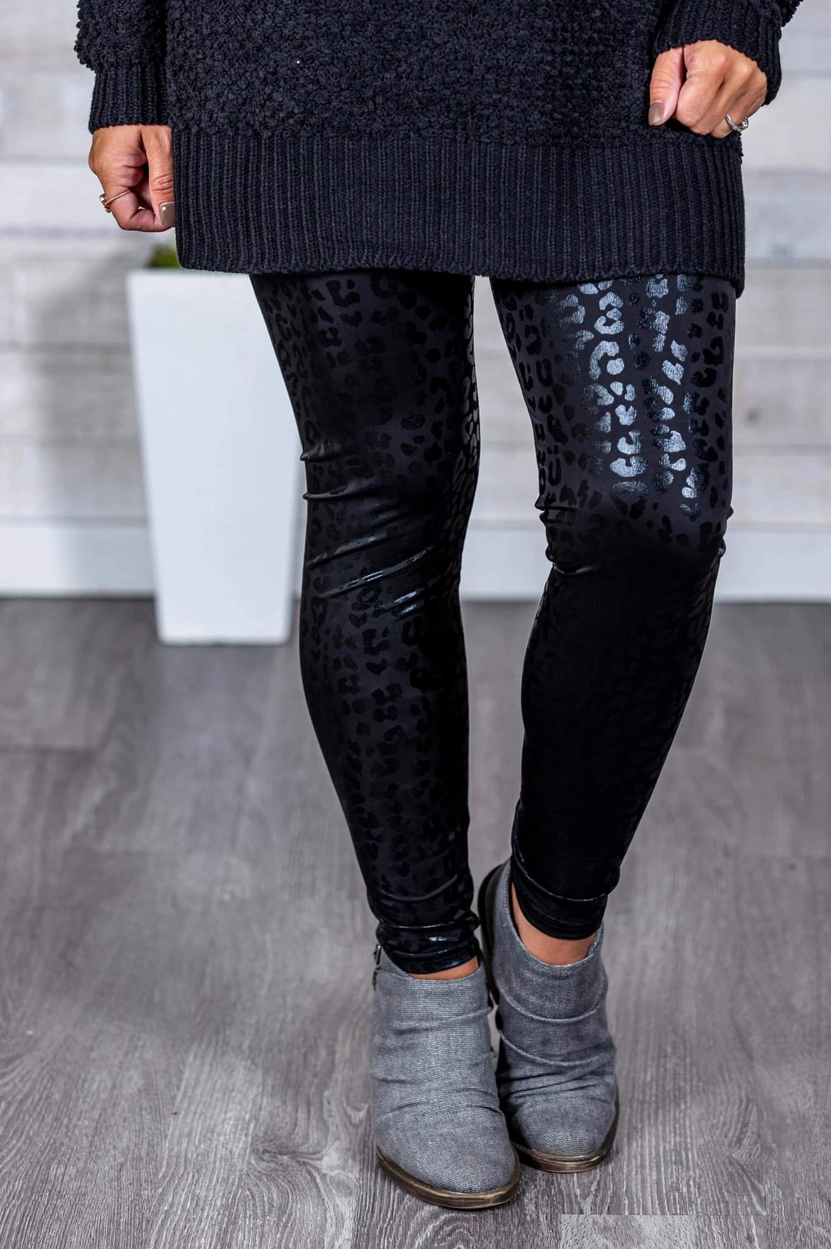 Black Compressed Leopard Leggings