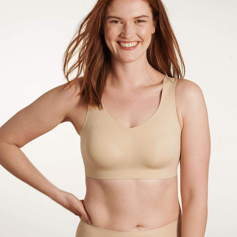 Evelyn and Bobbie Defy Bra Sand
