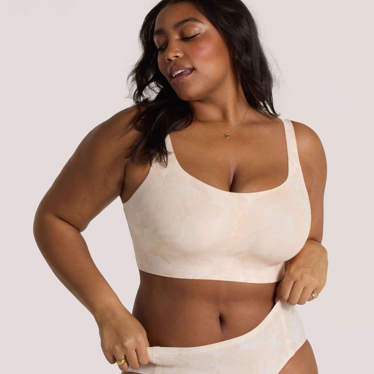 Evelyn and Bobbie Bobbie Scoop Bra Champagne Ginko