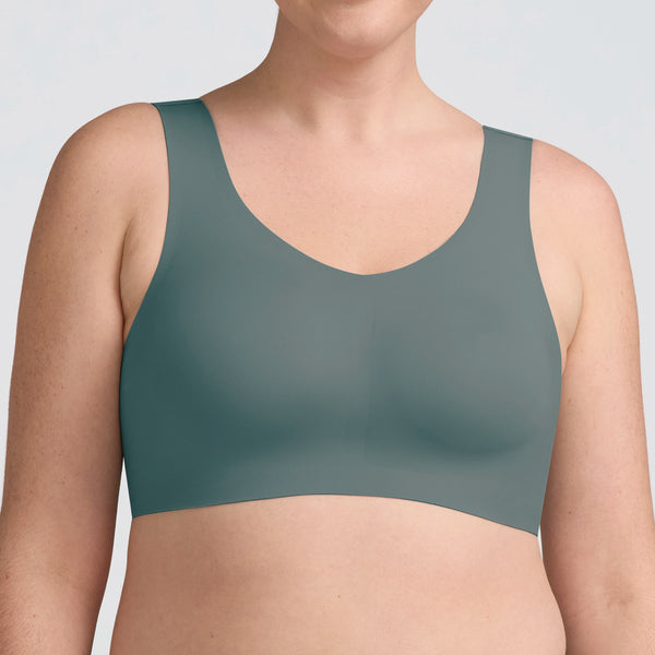 Evelyn and Bobbie Defy Bra Celestine